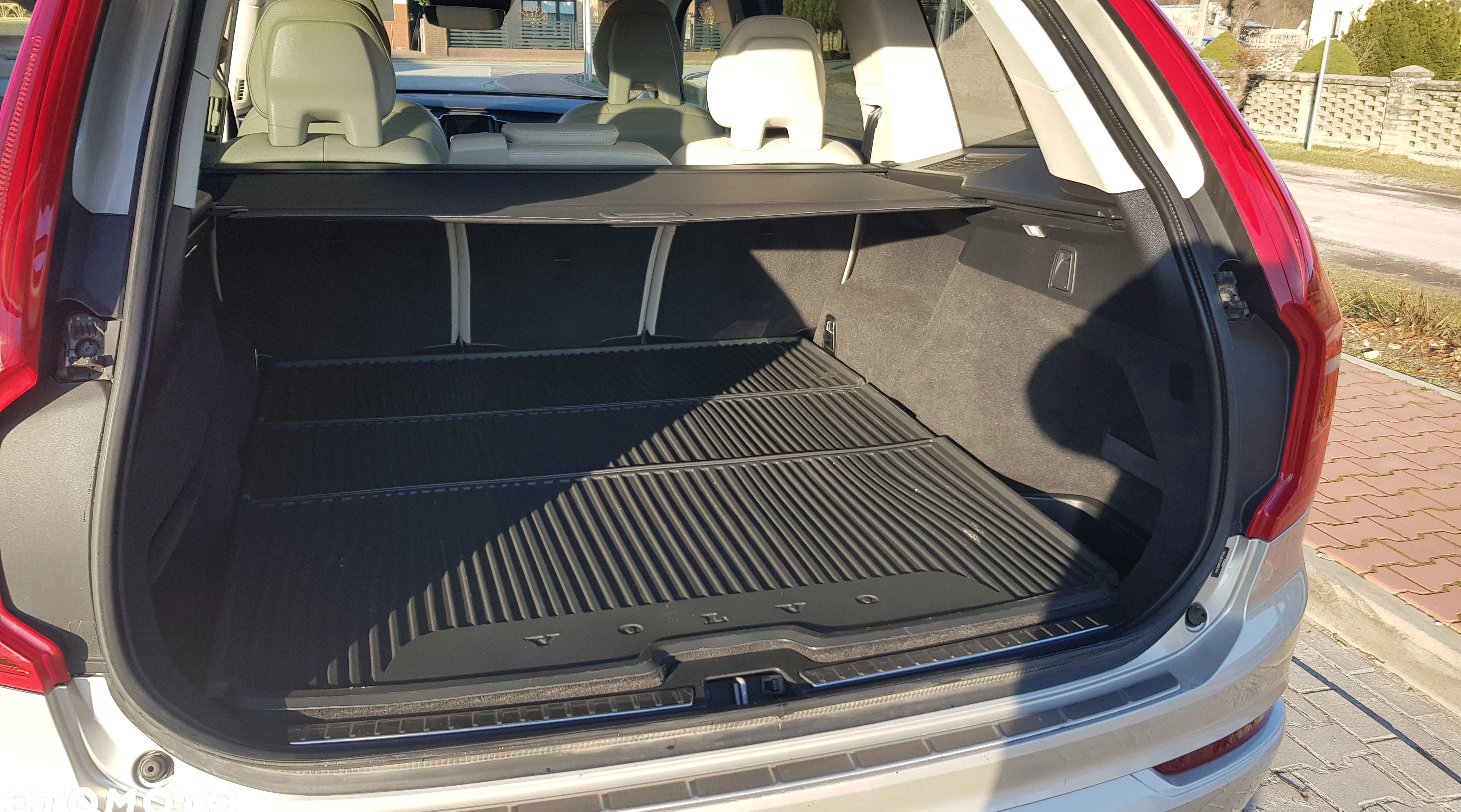 Volvo XC 90 cena 129000 przebieg: 132000, rok produkcji 2016 z Drzewica małe 56